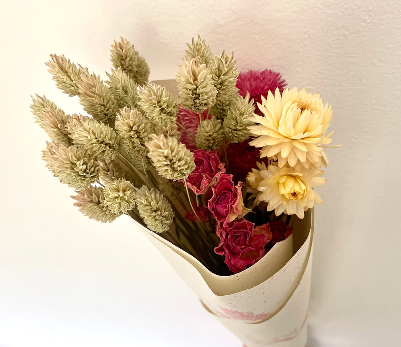 Beautiful Dried Flower Bunch Gift