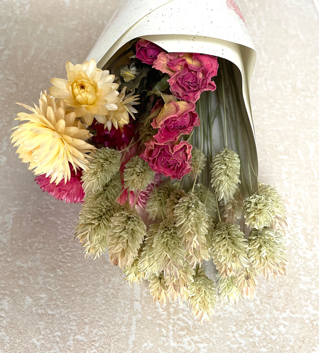 Beautiful Dried Flower Bunch Gift